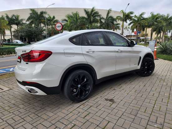 BMW-X6-3.0 35I 4X4 COUPÉ 6 CILINDROS 24V GASOLINA 4P AUTOMÁTICO BMW-X6-2016