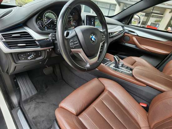 BMW-X6-3.0 35I 4X4 COUPÉ 6 CILINDROS 24V GASOLINA 4P AUTOMÁTICO BMW-X6-2016