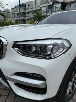 BMW-X3-2021