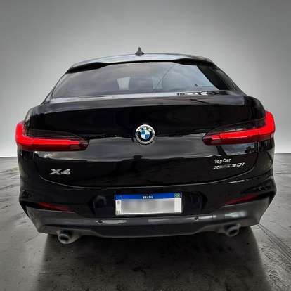 BMW-X4-2021