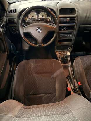 CHEVROLET-ASTRA-2010