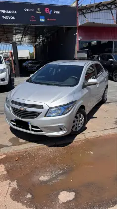 CHEVROLET ONIX 1.0 MPFI JOY 8V FLEX 4P MANUAL