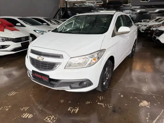CHEVROLET PRISMA 1.0 MPFI LT 8V FLEX 4P MANUAL CHEVROLET PRISMA 1.0 MPFI LT 8V FLEX 4P MANUAL