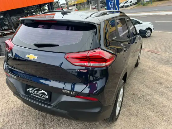CHEVROLET-TRACKER-2022
