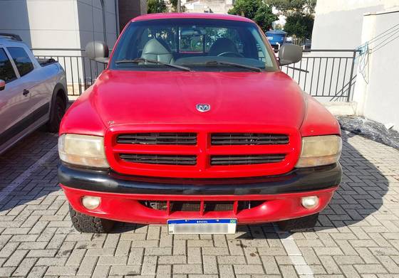 DODGE DAKOTA 3.9 SPORT 4X2 CS V6 12V GASOLINA 2P MANUAL
