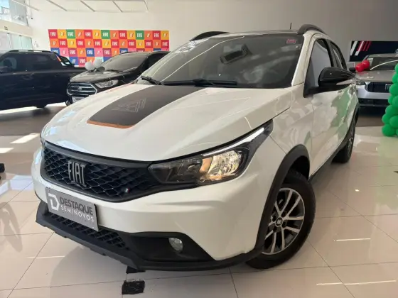 FIAT ARGO 1.3 FIREFLY FLEX TREKKING CVT FIAT ARGO 1.3 FIREFLY FLEX TREKKING CVT