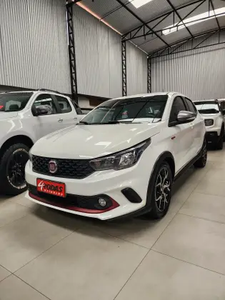 FIAT ARGO 1.8 E.TORQ FLEX HGT AT6 FIAT ARGO 1.8 E.TORQ FLEX HGT AT6