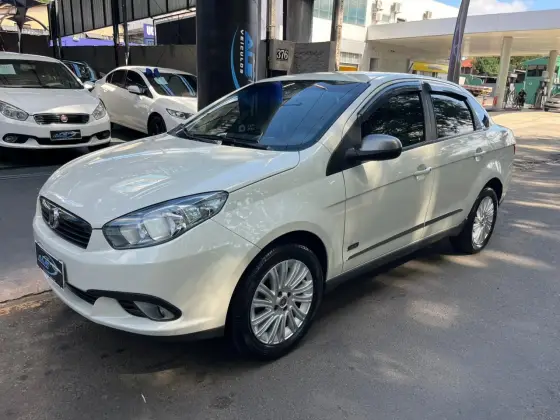 FIAT GRAND SIENA 1.6 MPI ESSENCE 16V FLEX 4P AUTOMATIZADO