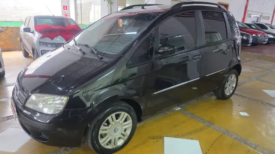 FIAT IDEA 1.4 MPI ELX 8V FLEX 4P MANUAL FIAT IDEA 1.4 MPI ELX 8V FLEX 4P MANUAL