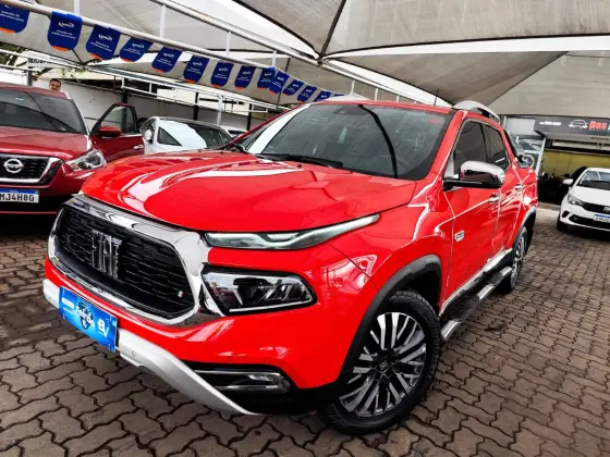 FIAT TORO 2.0 16V TURBO DIESEL RANCH 4WD AT9 FIAT TORO 2.0 16V TURBO DIESEL RANCH 4WD AT9