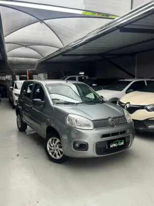 FIAT UNO 1.0 EVO ATTRACTIVE 8V FLEX 4P MANUAL FIAT UNO 1.0 EVO ATTRACTIVE 8V FLEX 4P MANUAL