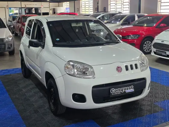 FIAT UNO 1.0 EVO VIVACE 8V FLEX 2P MANUAL FIAT UNO 1.0 EVO VIVACE 8V FLEX 2P MANUAL