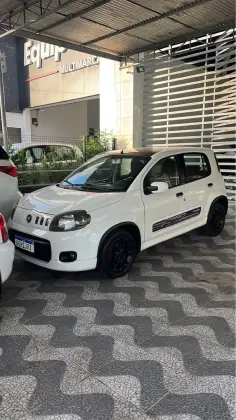 FIAT UNO 1.4 EVO SPORTING 8V FLEX 4P MANUAL FIAT UNO 1.4 EVO SPORTING 8V FLEX 4P MANUAL