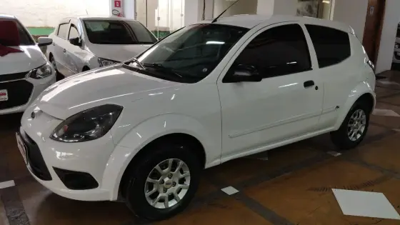 FORD KA 1.0 MPI 8V FLEX 2P MANUAL FORD KA 1.0 MPI 8V FLEX 2P MANUAL