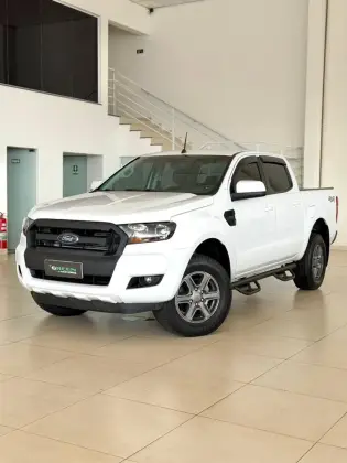 FORD RANGER 2.2 XLS 4X4 CD 16V DIESEL 4P AUTOMÁTICO