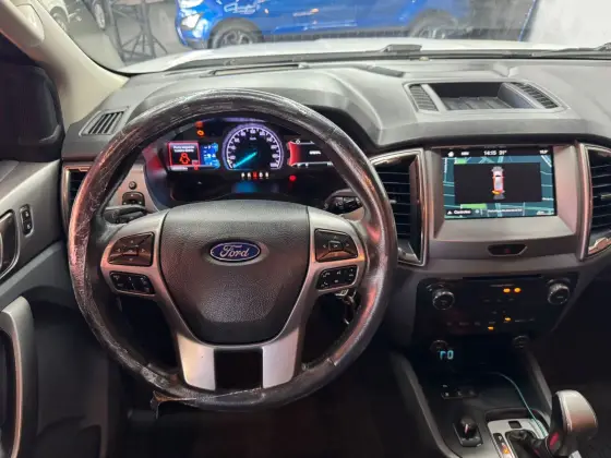 FORD RANGER 3.2 LIMITED 4X4 CD 20V DIESEL 4P AUTOMÁTICO