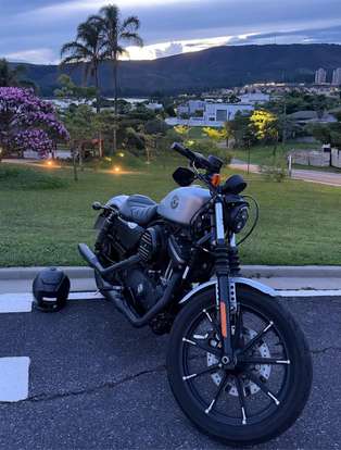 HARLEY-DAVIDSON-SPORTSTER IRON 883-2020