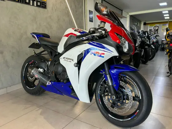 HONDA CBR 1000RR FIREBLADE HONDA CBR 1000RR FIREBLADE