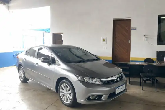 HONDA CIVIC 1.8 LXL 16V FLEX 4P AUTOMÁTICO HONDA CIVIC 1.8 LXL 16V FLEX 4P AUTOMÁTICO