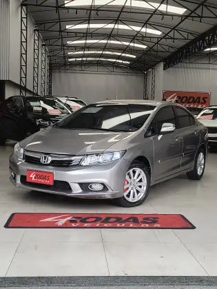 HONDA CIVIC 2.0 LXR 16V FLEX 4P AUTOMÁTICO HONDA CIVIC 2.0 LXR 16V FLEX 4P AUTOMÁTICO
