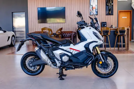 HONDA X-ADV 