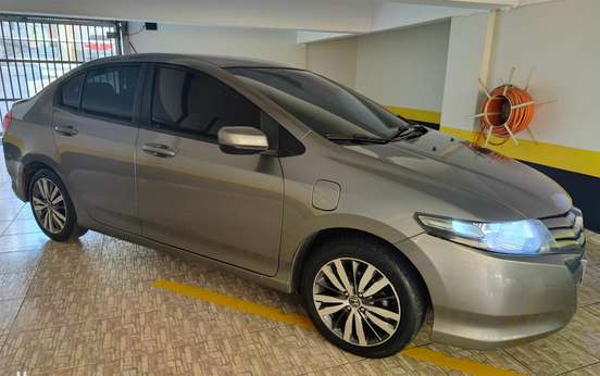 HONDA-CITY-2010