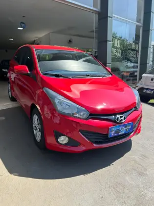HYUNDAI HB20 1.0 COMFORT PLUS 12V FLEX 4P MANUAL HYUNDAI HB20 1.0 COMFORT PLUS 12V FLEX 4P MANUAL