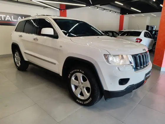 JEEP GRAND CHEROKEE 3.6 LIMITED 4X4 V6 24V GASOLINA 4P AUTOMATICO