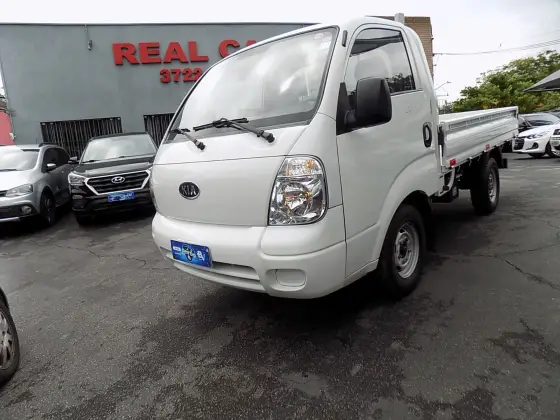 KIA BONGO 2.7 STD 4X2 CS DIESEL 2P MANUAL KIA BONGO 2.7 STD 4X2 CS DIESEL 2P MANUAL