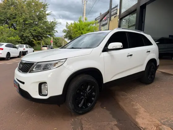 KIA SORENTO 2.4 S.263 4X2 16V GASOLINA 4P AUTOMÁTICO
