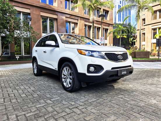 KIA-SORENTO-3.5 V6 GASOLINA EX 7L 4WD AUTOMÁTICO KIA-SORENTO-2011