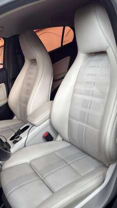 MERCEDES-BENZ-GLA 200-2019