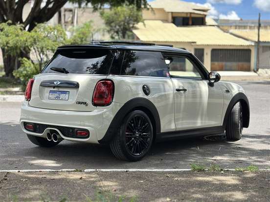 MINI-COOPER-2.0 S EXCLUSIVE 16V TURBO GASOLINA 2P AUTOMÁTICO MINI-COOPER-2016