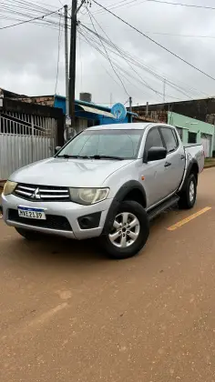 MITSUBISHI L200 TRITON 3.2 GL 4X4 CD 16V TURBO INTERCOLER DIESEL 4P MANUAL MITSUBISHI L200 TRITON 3.2 GL 4X4 CD 16V TURBO INTERCOLER DIESEL 4P MANUAL