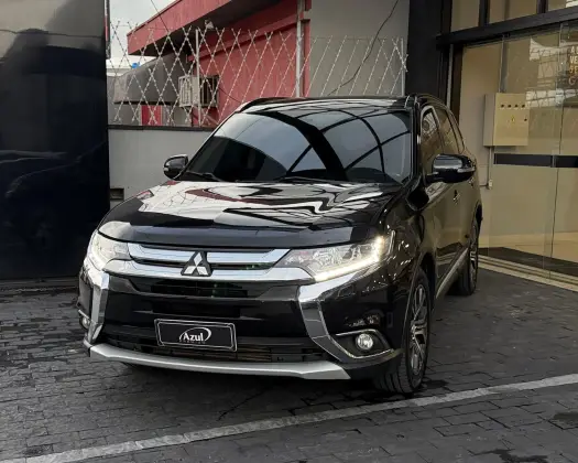 MITSUBISHI OUTLANDER 2.2 4X4 16V DIESEL 4P AUTOMÁTICO