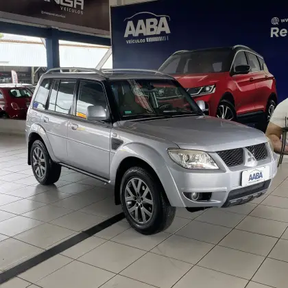 MITSUBISHI PAJERO TR4 2.0 4X2 16V 140CV FLEX 4P MANUAL