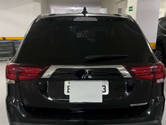 MITSUBISHI-OUTLANDER-2.2 4X4 16V DIESEL 4P AUTOMÁTICO MITSUBISHI-OUTLANDER-2018