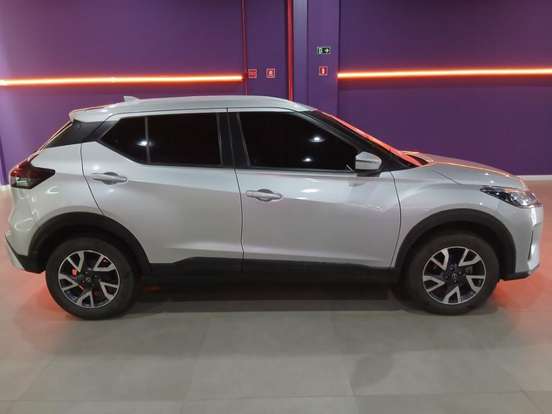NISSAN-KICKS-2024
