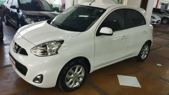 NISSAN MARCH 1.6 SV 16V FLEX 4P XTRONIC
