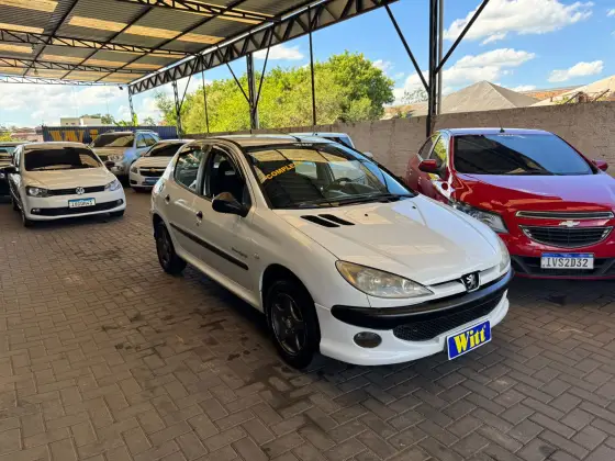 PEUGEOT 206 1.6 FELINE 16V GASOLINA 4P MANUAL
