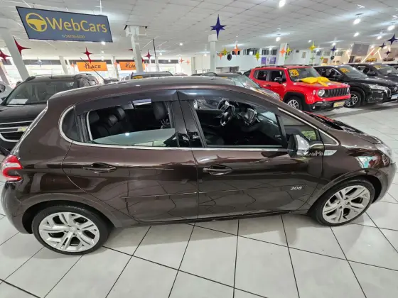 PEUGEOT 208 1.6 URBANTECH 16V FLEX 4P AUTOMÁTICO PEUGEOT 208 1.6 URBANTECH 16V FLEX 4P AUTOMÁTICO