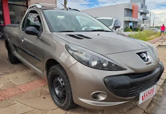 PEUGEOT HOGGAR 1.4 XR FLEX 2P MANUAL PEUGEOT HOGGAR 1.4 XR FLEX 2P MANUAL