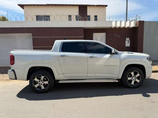 RAM-RAMPAGE-2.0 TURBO DIESEL LARAMIE 4X4 AUTOMÁTICO RAM-RAMPAGE-2023