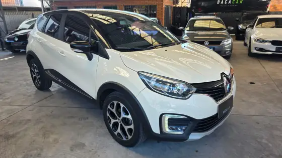 RENAULT CAPTUR 1.6 16V SCE FLEX INTENSE X-TRONIC RENAULT CAPTUR 1.6 16V SCE FLEX INTENSE X-TRONIC