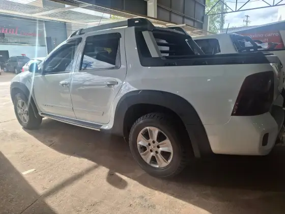 RENAULT DUSTER OROCH 1.6 16V SCE FLEX DYNAMIQUE MANUAL