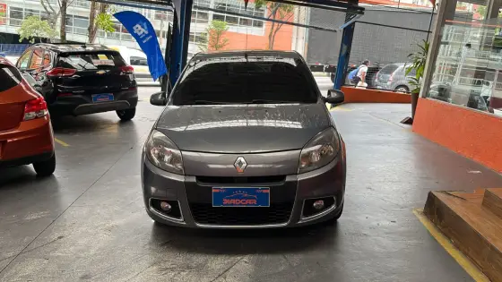 RENAULT SANDERO 1.6 PRIVILÉGE 16V FLEX 4P AUTOMÁTICO
