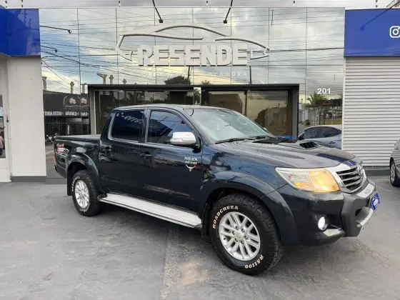 TOYOTA HILUX 3.0 SRV 4X4 CD 16V TURBO INTERCOOLER DIESEL 4P AUTOMÁTICO