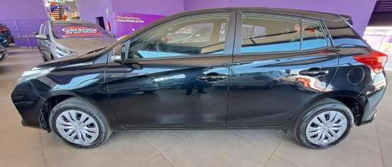 TOYOTA-YARIS-2024