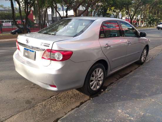 TOYOTA-COROLLA-2.0 ALTIS 16V FLEX 4P AUTOMÁTICO TOYOTA-COROLLA-2011