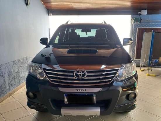 TOYOTA-HILUX SW4-3.0 SRV 4X4 16V TURBO INTERCOOLER DIESEL 4P AUTOMÁTICO TOYOTA-HILUX SW4-2012